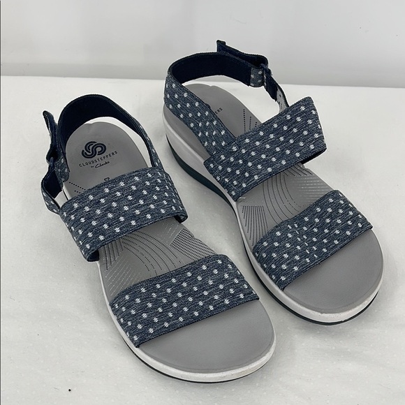 Cloudsteppers by Clarks Gray and Black Spotted Sandals Women’s size 9 - Picture 1 of 7
